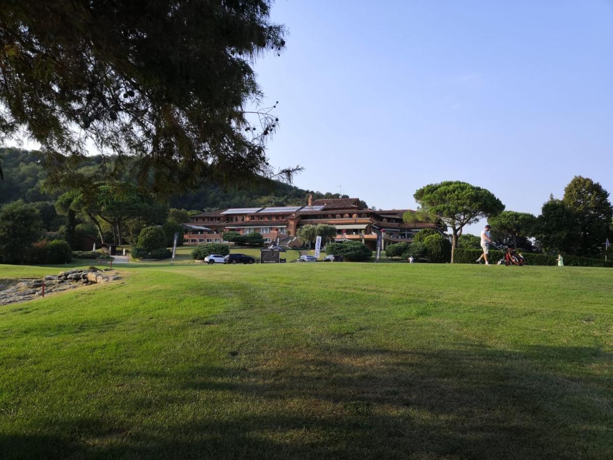 Hotel Golf Club Padova - Relais Graya Galzignano Terme Esterno foto